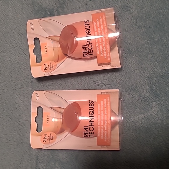 Real Techniques Sponge (2 pieces) - Picture 1 of 3